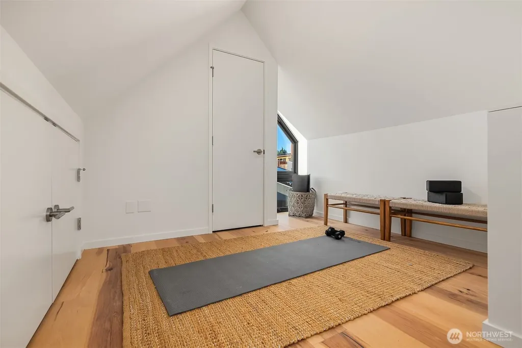 204 Shepard Way NW Bainbridge Island WA 98110