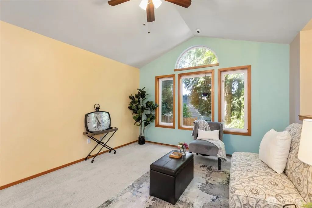 38 Brighton Avenue Port Hadlock WA 98339