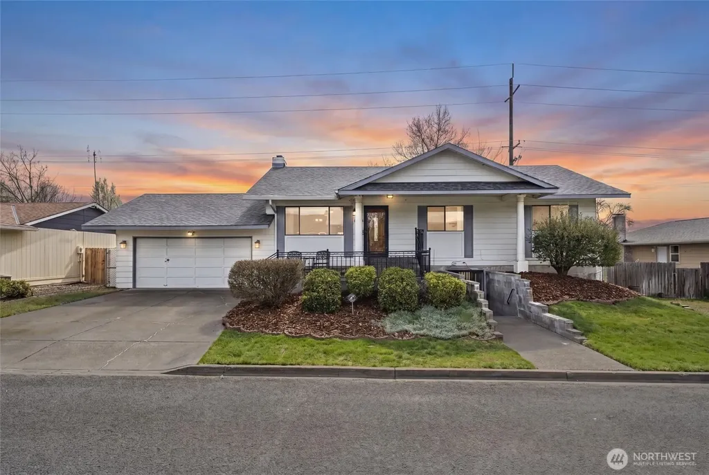 1140 SE Colonial Drive College Place WA 99324