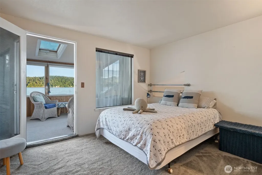 9661 NE North Shore Road Belfair WA 98528