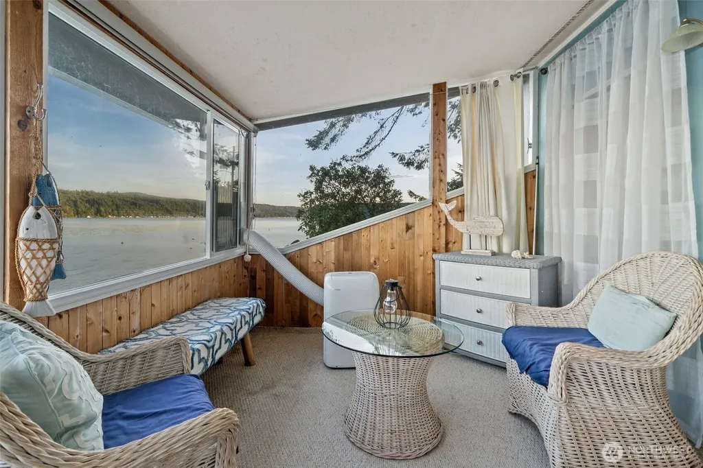 9661 NE North Shore Road Belfair WA 98528