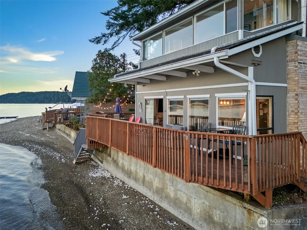 9661 NE North Shore Road Belfair WA 98528