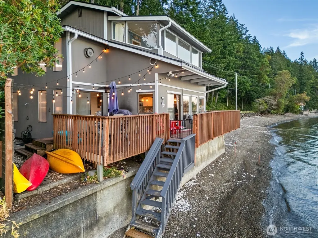 9661 NE North Shore Road Belfair WA 98528