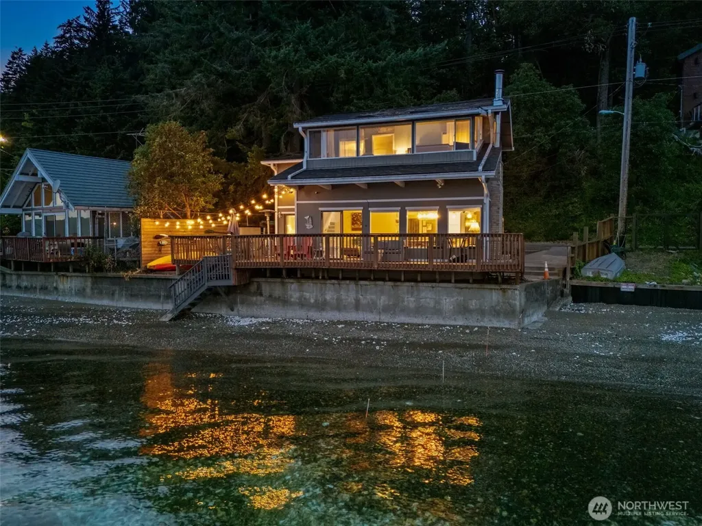 9661 NE North Shore Road Belfair WA 98528