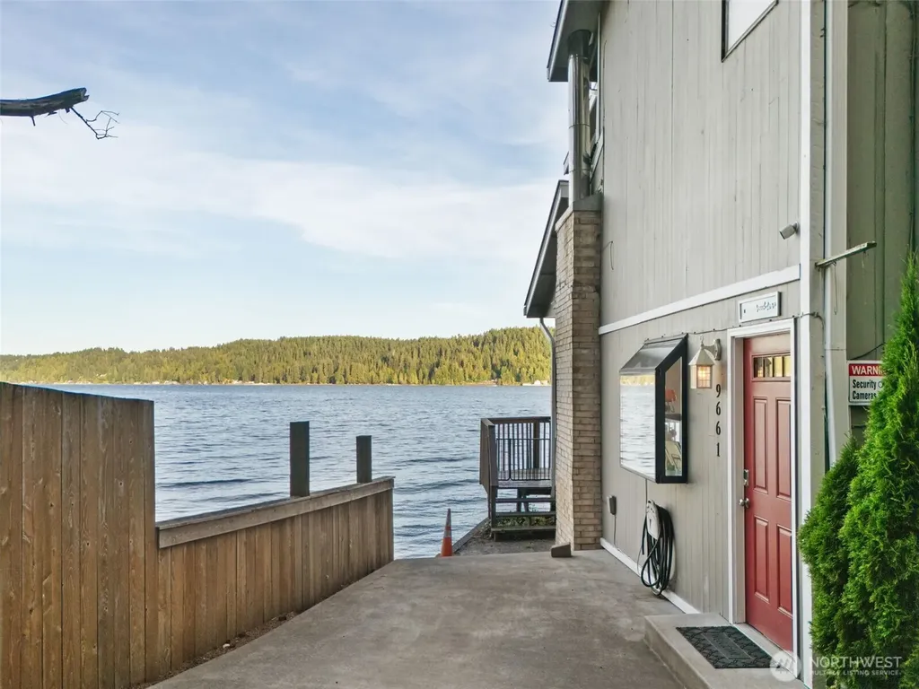 9661 NE North Shore Road Belfair WA 98528