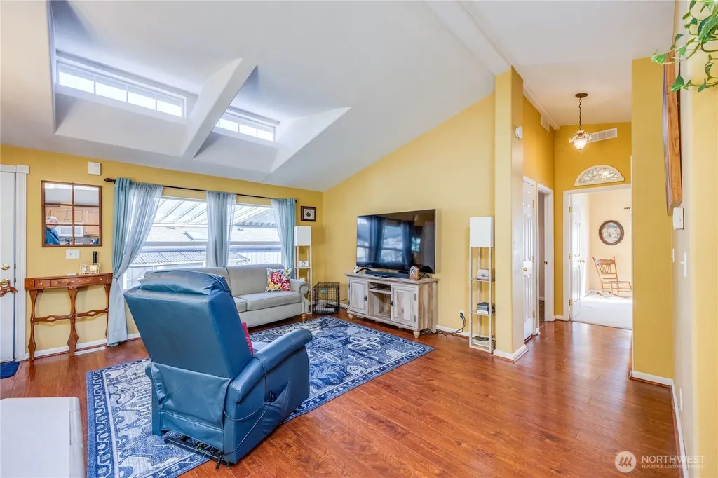 600 Lincoln Road Poulsbo WA 98370
