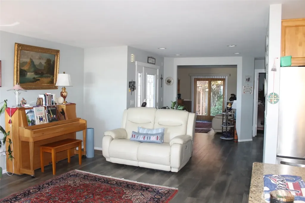 7606 19th Street W Tacoma WA 98466