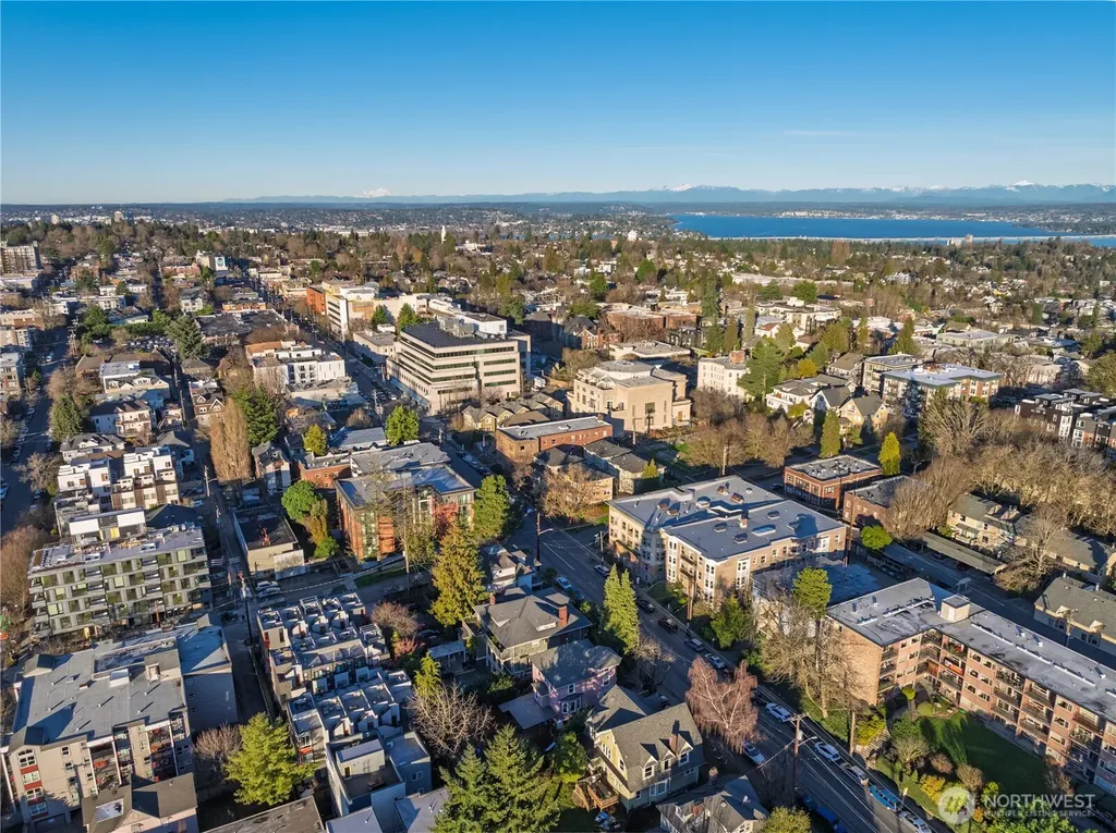 1726 15th Avenue Seattle WA 98122