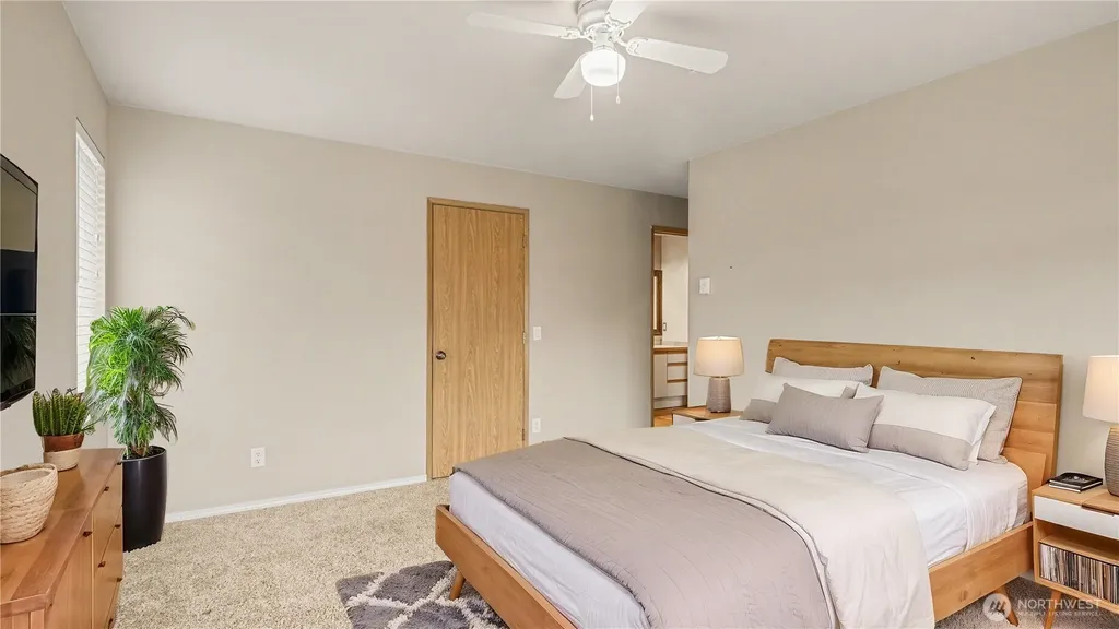 5819 S 232nd Place Kent WA 98032