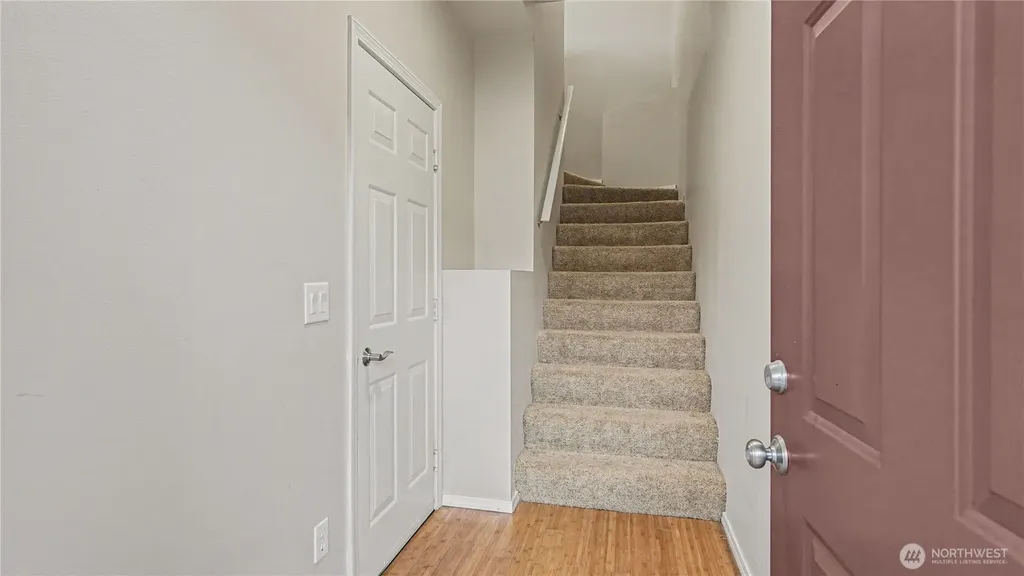 5819 S 232nd Place Kent WA 98032