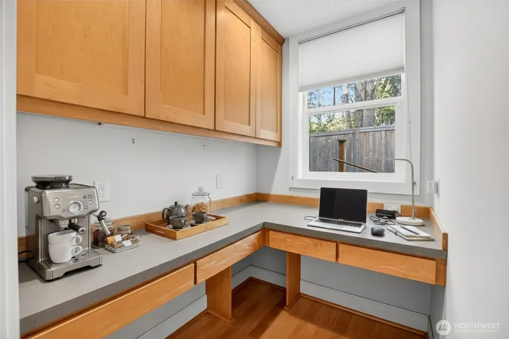 6082 167th Avenue SE Bellevue WA 98006