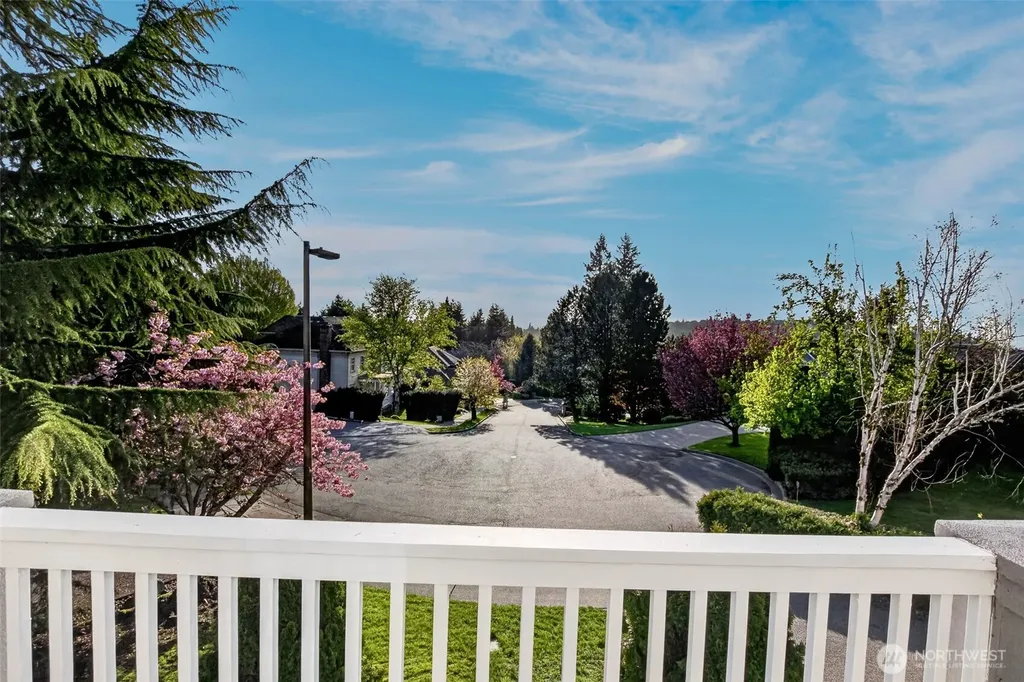 6082 167th Avenue SE Bellevue WA 98006