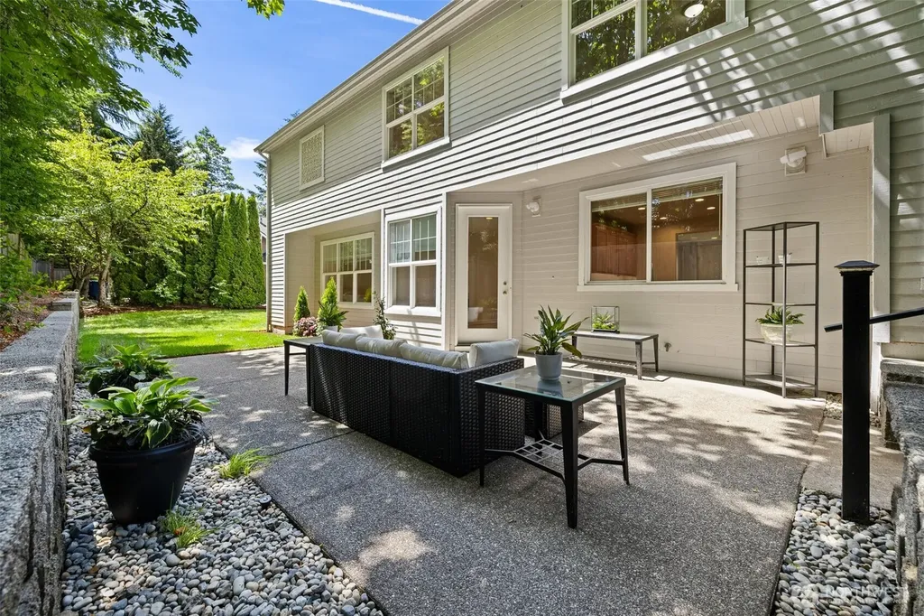 6082 167th Avenue SE Bellevue WA 98006