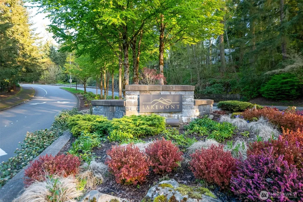 6082 167th Avenue SE Bellevue WA 98006