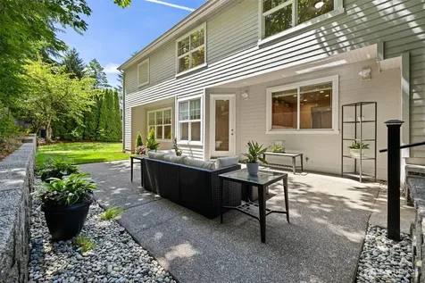 6082 167th Avenue SE Bellevue WA 98006