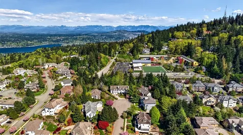 6082 167th Avenue SE Bellevue WA 98006