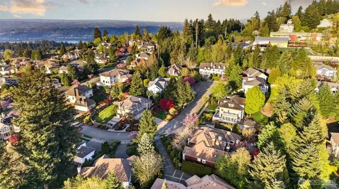 6082 167th Avenue SE Bellevue WA 98006