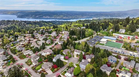 6082 167th Avenue SE Bellevue WA 98006