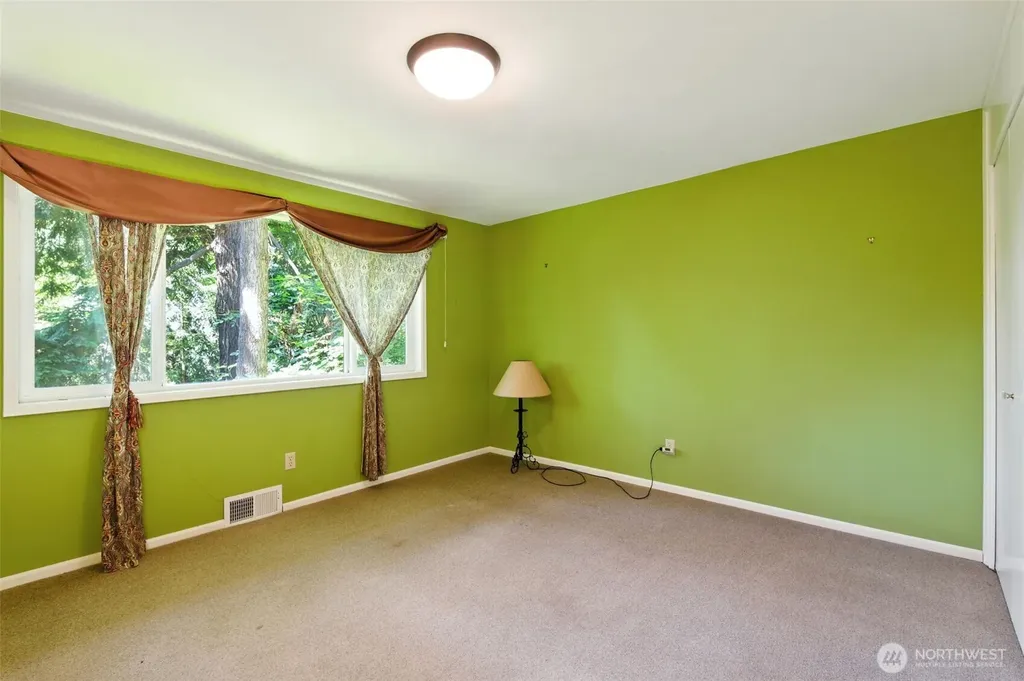 2650 120th Avenue NE Bellevue WA 98005
