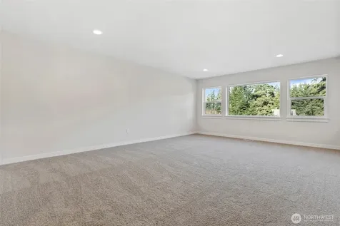 7161 91st Street E Puyallup WA 98371