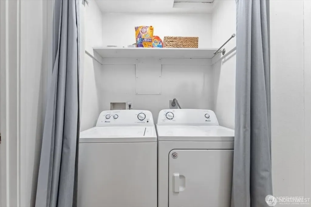 380 N Shore Court Manson WA 98831