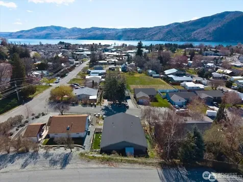 380 N Shore Court Manson WA 98831