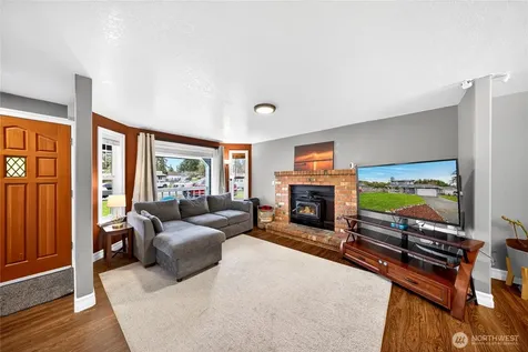 861 NW Haslo Place Oak Harbor WA 98277