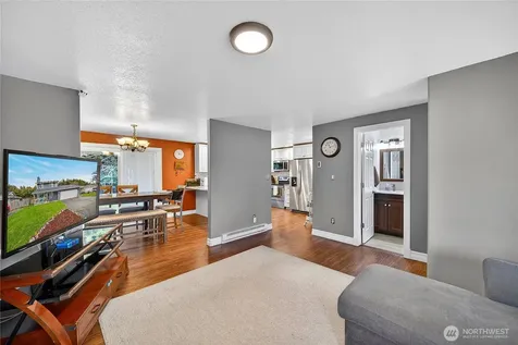 861 NW Haslo Place Oak Harbor WA 98277