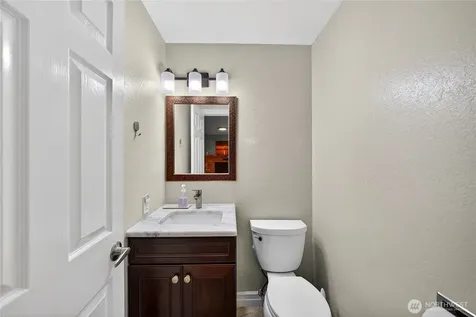 861 NW Haslo Place Oak Harbor WA 98277