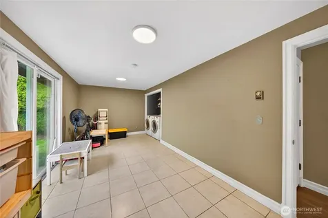 861 NW Haslo Place Oak Harbor WA 98277