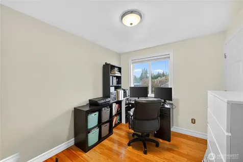 861 NW Haslo Place Oak Harbor WA 98277