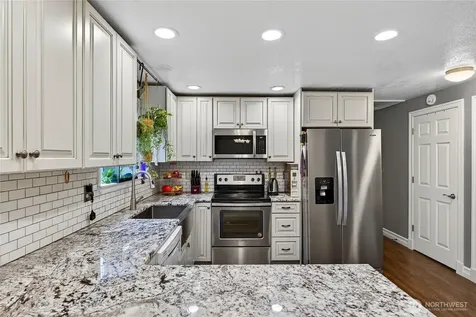 861 NW Haslo Place Oak Harbor WA 98277