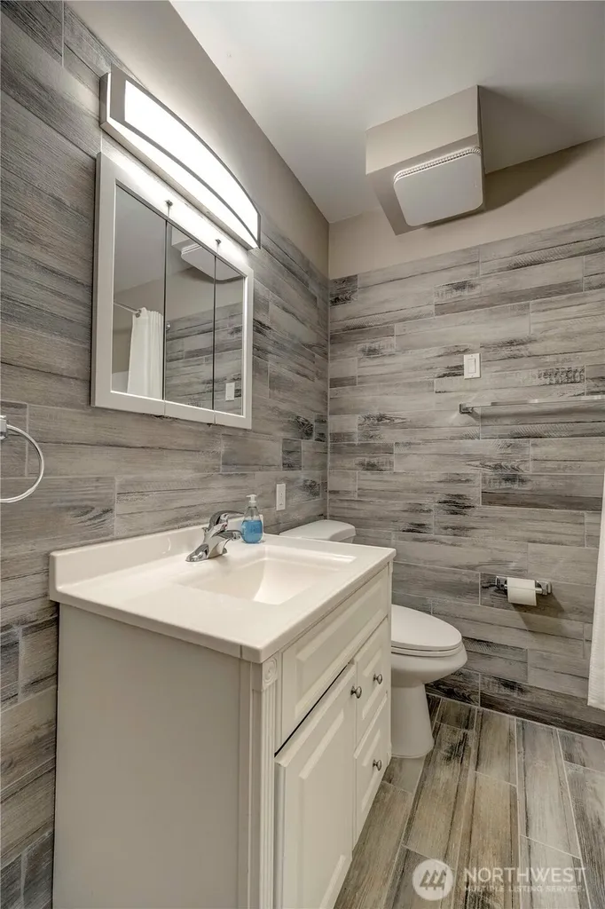 211 W Harvard Avenue Shelton WA 98584
