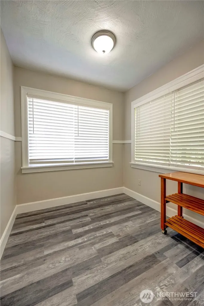 211 W Harvard Avenue Shelton WA 98584
