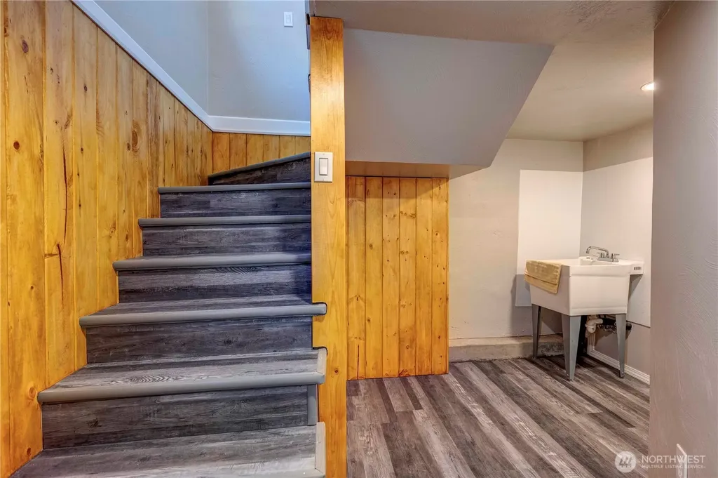 211 W Harvard Avenue Shelton WA 98584