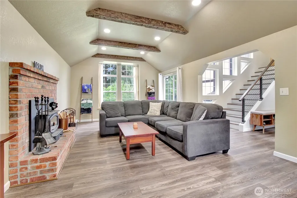 25431 Mountain Drive Arlington WA 98223