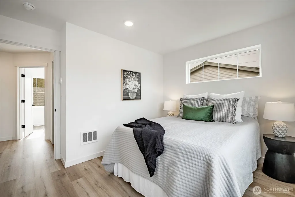 212 E Grover Street Lynden WA 98264