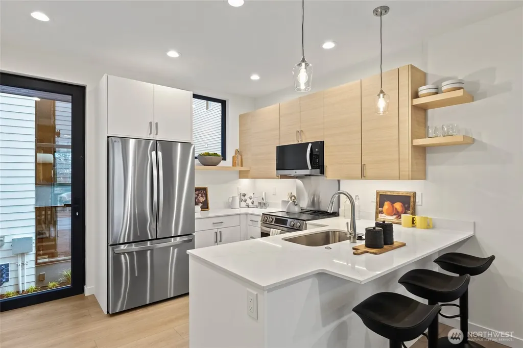 11229 Greenwood Avenue N Seattle WA 98133