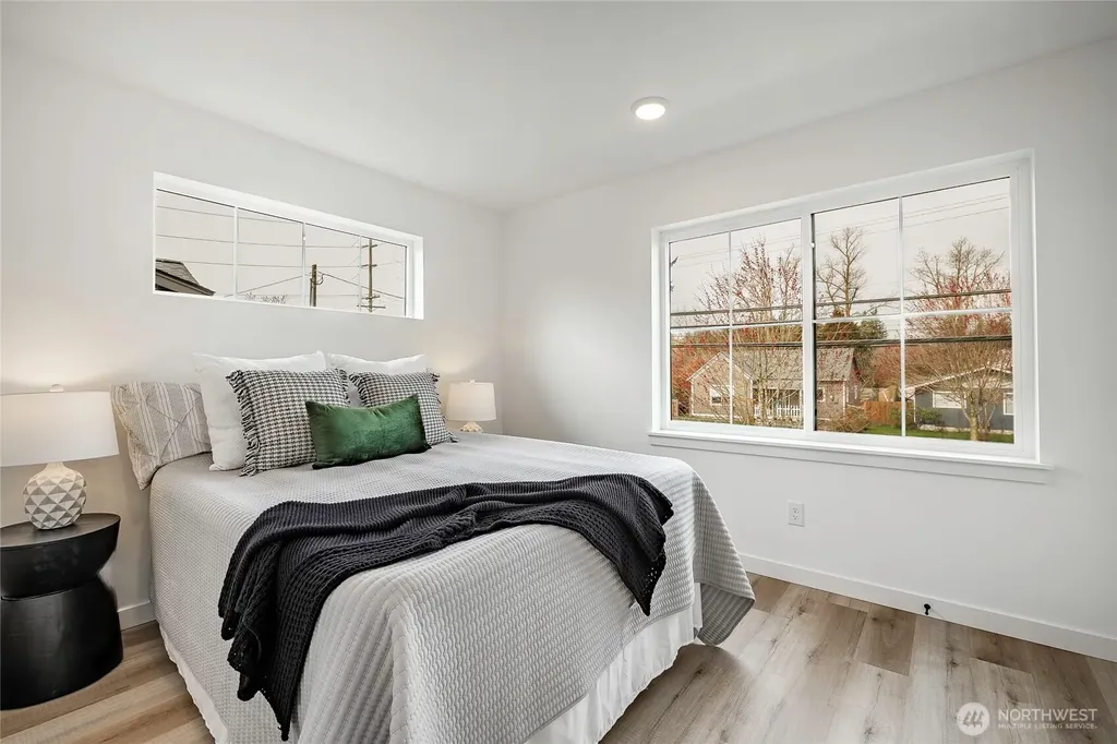 214 E Grover Street Lynden WA 98264
