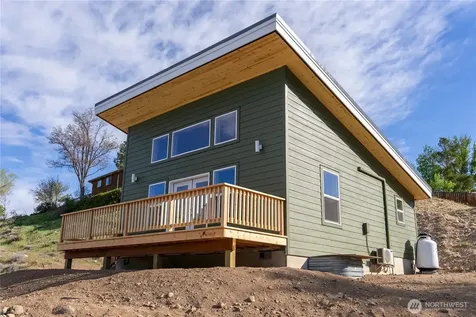 428 Castle Avenue Winthrop WA 98862