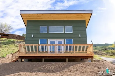 428 Castle Avenue Winthrop WA 98862