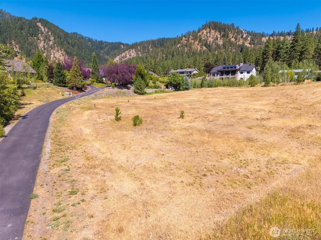 12250 Ski View Lane Leavenworth WA 98826