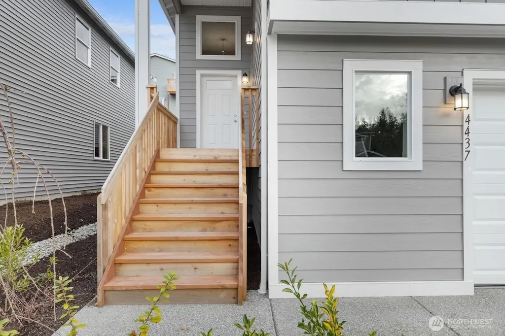 7427 45th Place NE Marysville WA 98270