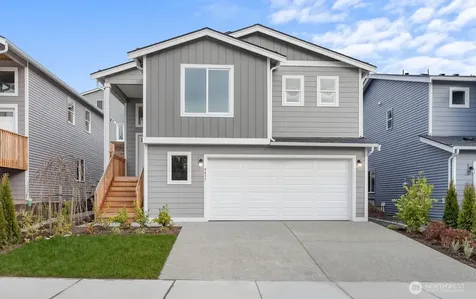 7427 45th Place NE Marysville WA 98270