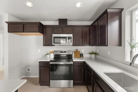 7427 45th Place NE Marysville WA 98270
