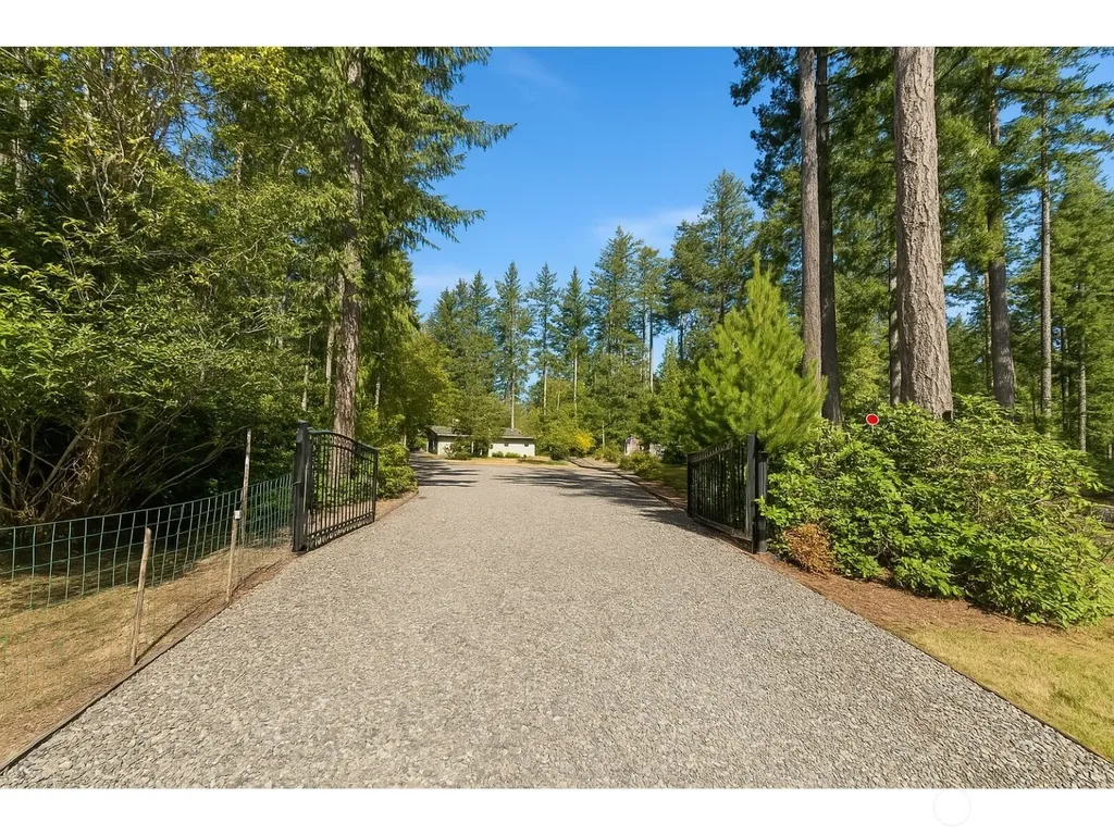 280 E Clonakilty Drive Shelton WA 98584