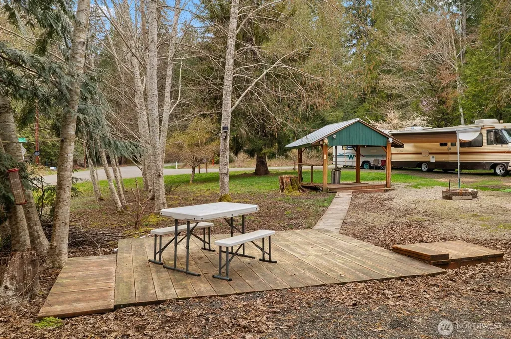 170 E Lakeshore Drive E Shelton WA 98524