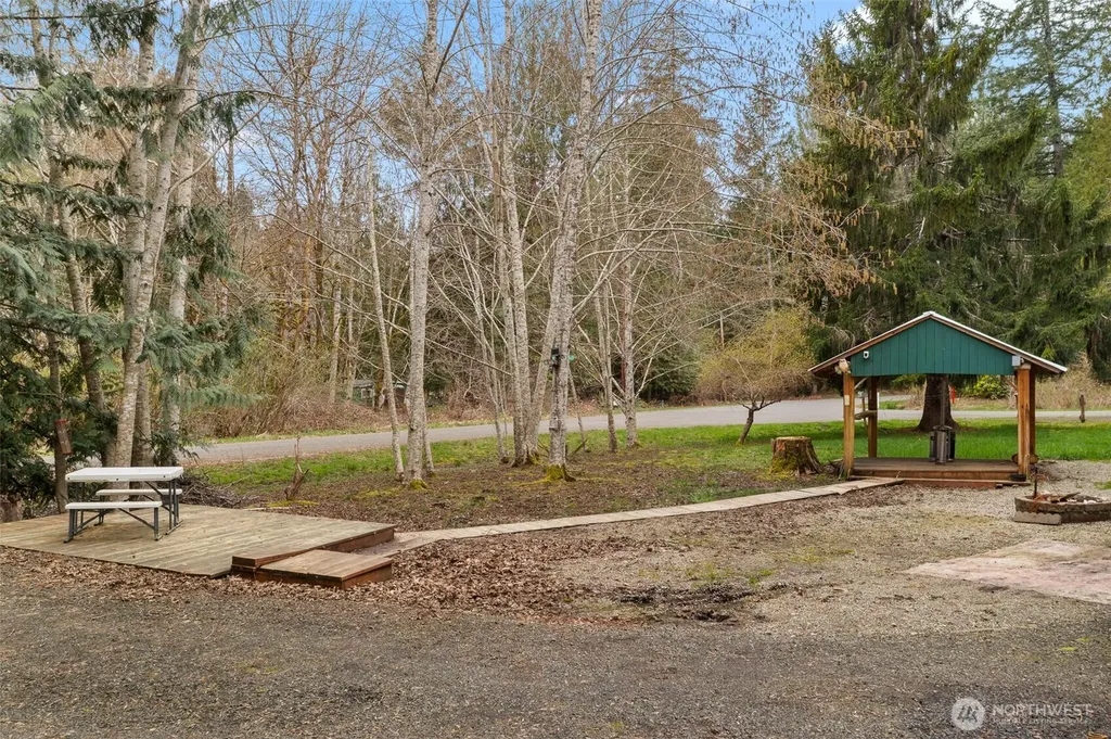 170 E Lakeshore Drive E Shelton WA 98524