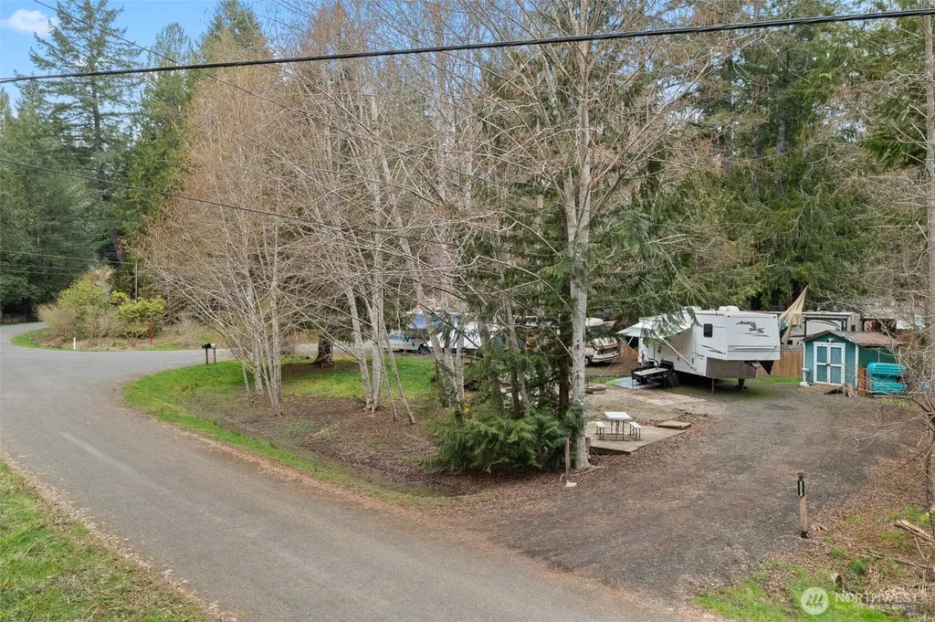 170 E Lakeshore Drive E Shelton WA 98524