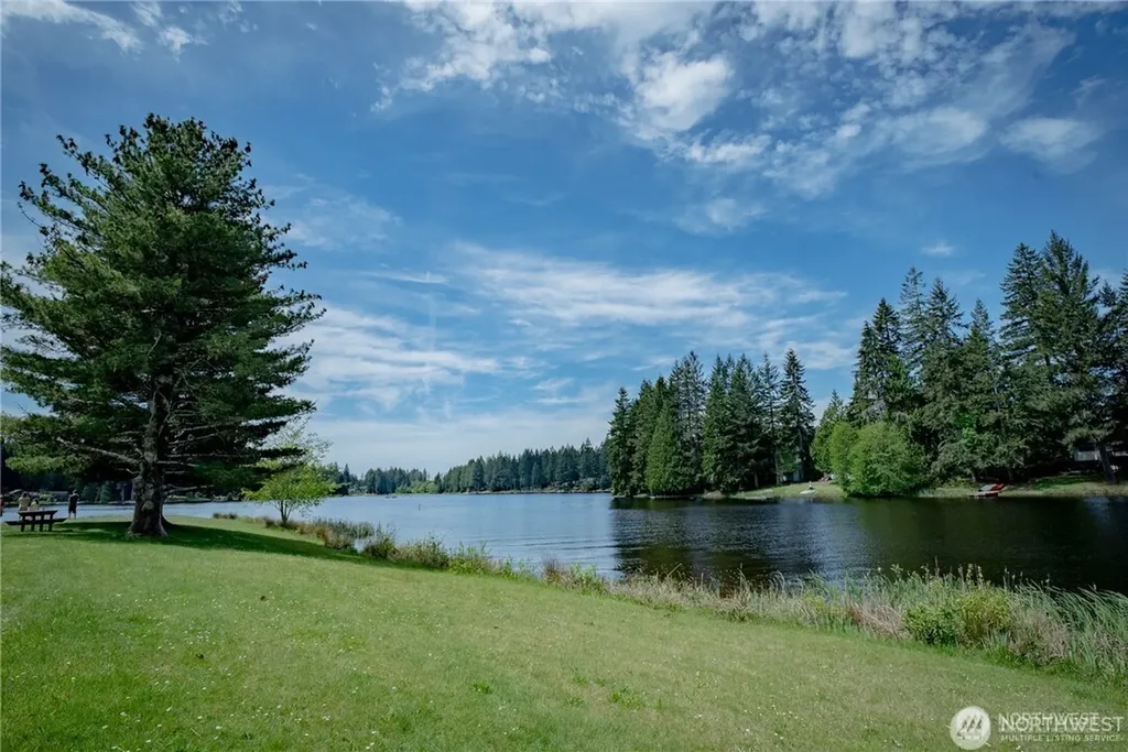 170 E Lakeshore Drive E Shelton WA 98524